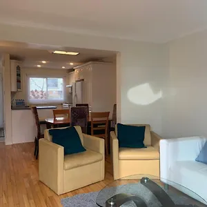 Holiday home Ottawa's Destination