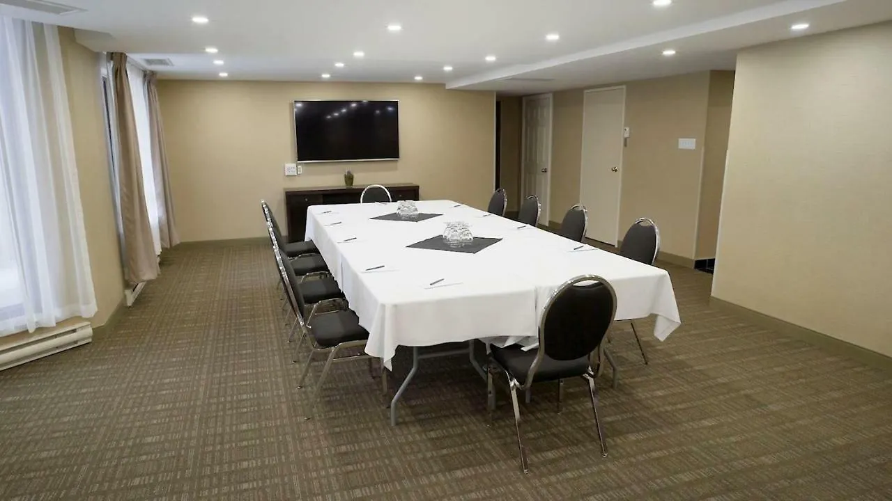 Les Suites Hotel Ottawa 4*,